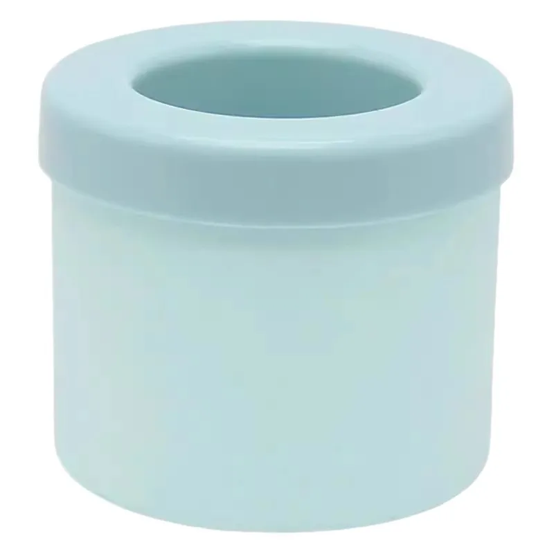 Silikonowa foremka do lodu w kształcie cylindra – elastyczna forma typu twist & pop z łatwym wyjmowaniem kostek. Szybkie mrożenie, szczelny pojemnik zapobiegający wyciekom. Niezbędny gadżet kuchenny.